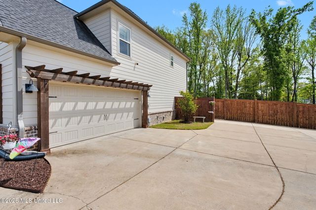 4590 Pierce Drive, Hernando, MS 38632