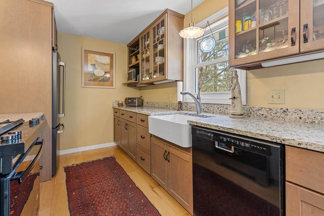 266 Poverty Ln Unit 3A, Lebanon, NH 03766