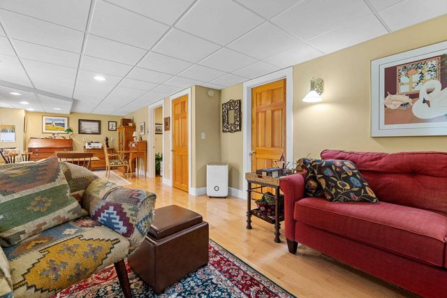 266 Poverty Ln Unit 3A, Lebanon, NH 03766