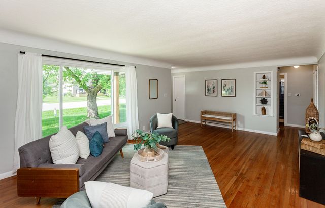 715 Maple Street, Waukee, IA 50263