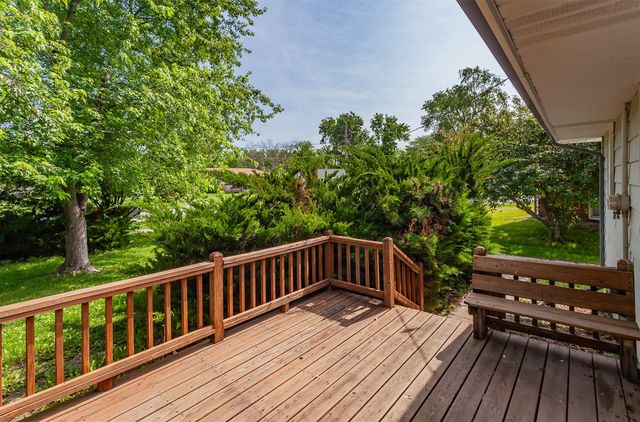 715 Maple Street, Waukee, IA 50263
