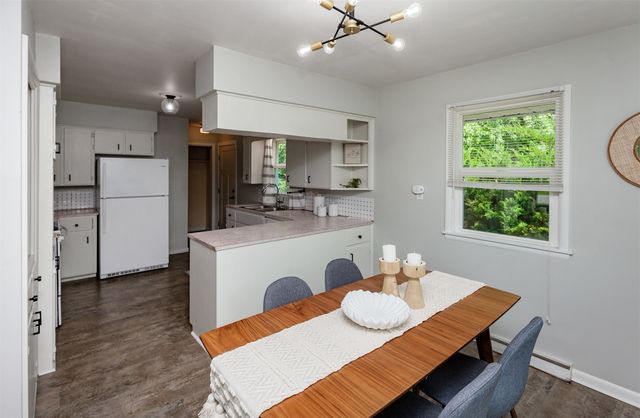 715 Maple Street, Waukee, IA 50263