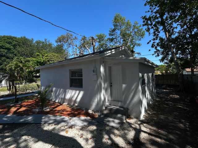 1063 NW 55th Terrace, Miami, FL 33127