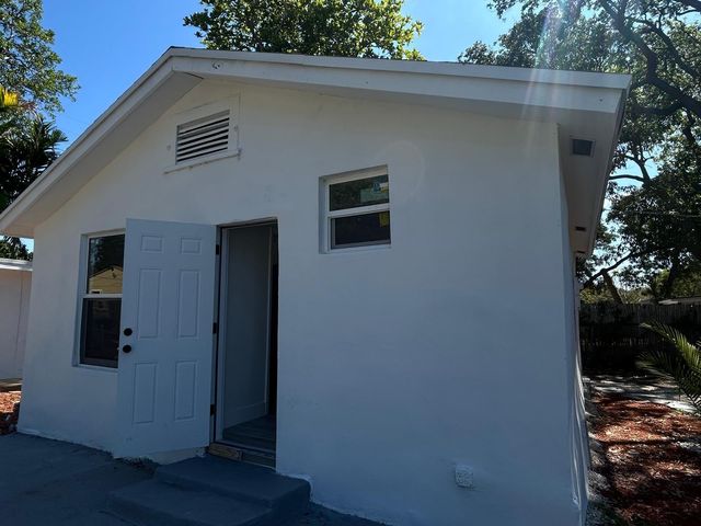 1063 NW 55th Terrace, Miami, FL 33127