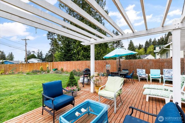 1284 Nimitz Drive, Coupeville, WA 98239