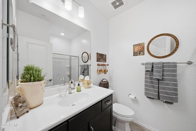 1917 E HAMPTON Lane 106, Gilbert, AZ 85295