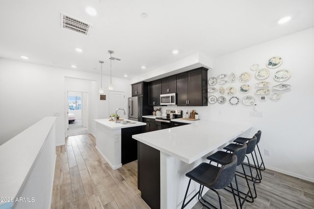 1917 E HAMPTON Lane 106, Gilbert, AZ 85295