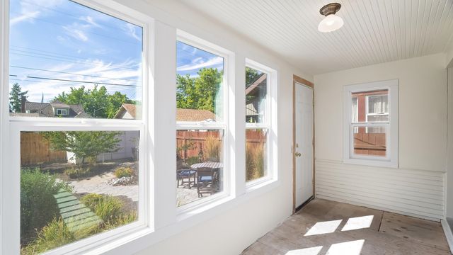 2621 W Dean Ave, Spokane, WA 99201