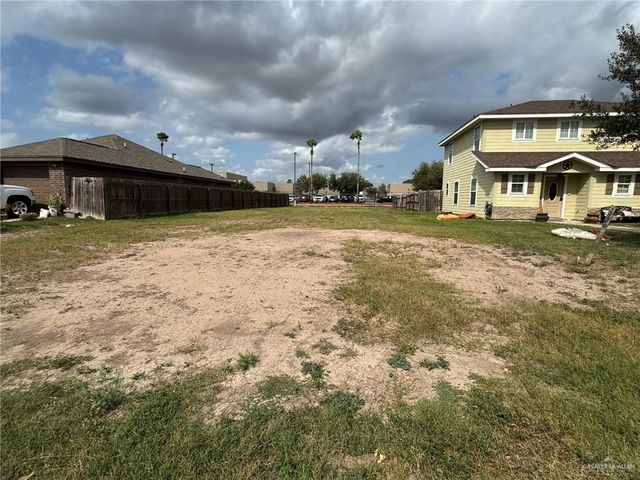 925 6th Street, Mercedes, TX 78570