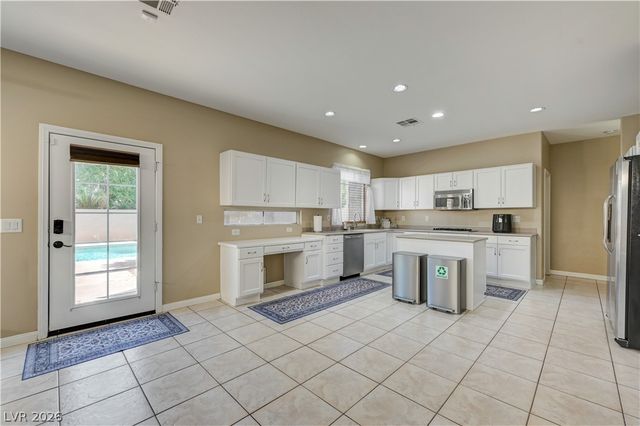 268 Copper Glow Court, Henderson, NV 89074