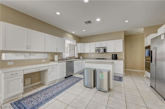 268 Copper Glow Court, Henderson, NV 89074