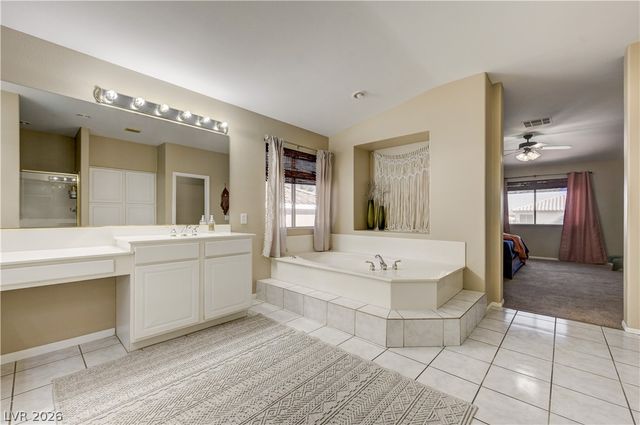 268 Copper Glow Court, Henderson, NV 89074