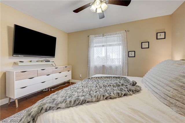 268 Copper Glow Court, Henderson, NV 89074