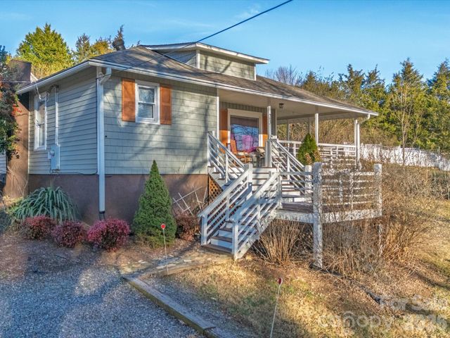 23 Maxwell Road, Asheville, NC 28805