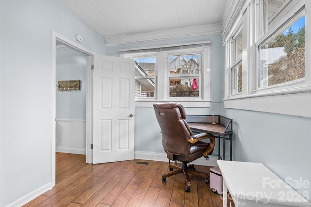 23 Maxwell Road, Asheville, NC 28805