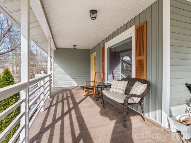 23 Maxwell Road, Asheville, NC 28805