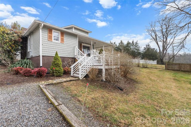 23 Maxwell Road, Asheville, NC 28805