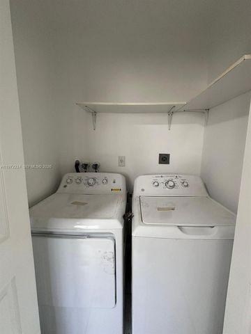 1209 NE 136th Ter 1209, North Miami, FL 33161