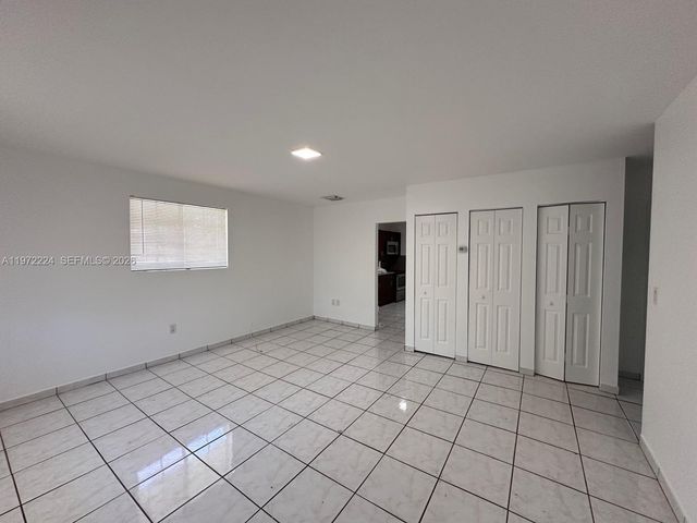 1209 NE 136th Ter 1209, North Miami, FL 33161