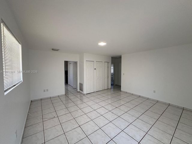 1209 NE 136th Ter 1209, North Miami, FL 33161