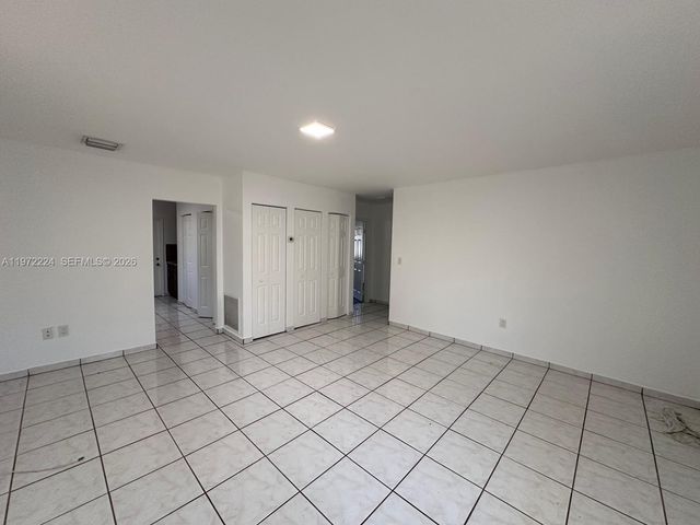 1209 NE 136th Ter 1209, North Miami, FL 33161