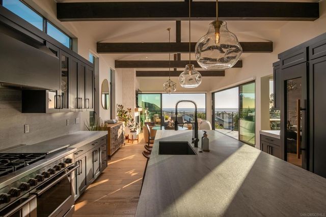 12994 Via Esperia, Del Mar, CA 92014