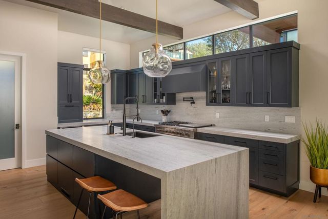 12994 Via Esperia, Del Mar, CA 92014