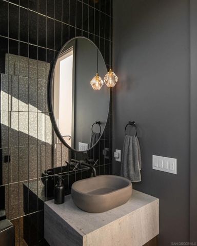 12994 Via Esperia, Del Mar, CA 92014