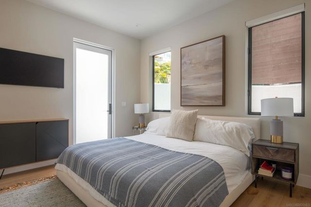 12994 Via Esperia, Del Mar, CA 92014