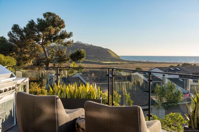 12994 Via Esperia, Del Mar, CA 92014