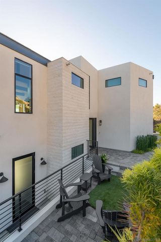 12994 Via Esperia, Del Mar, CA 92014