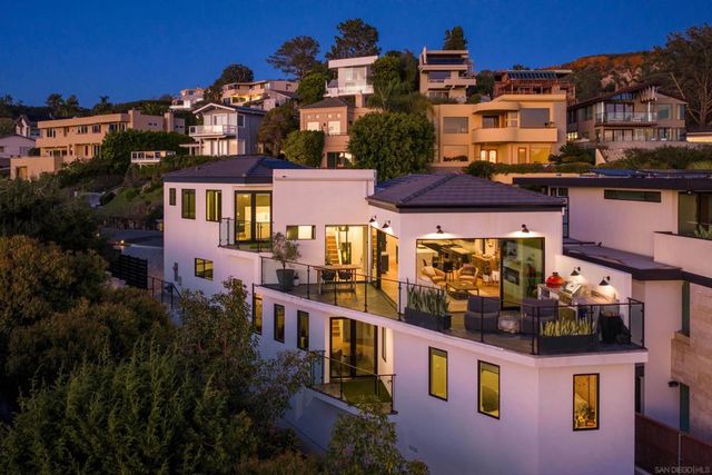 12994 Via Esperia, Del Mar, CA 92014