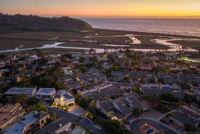 12994 Via Esperia, Del Mar, CA 92014