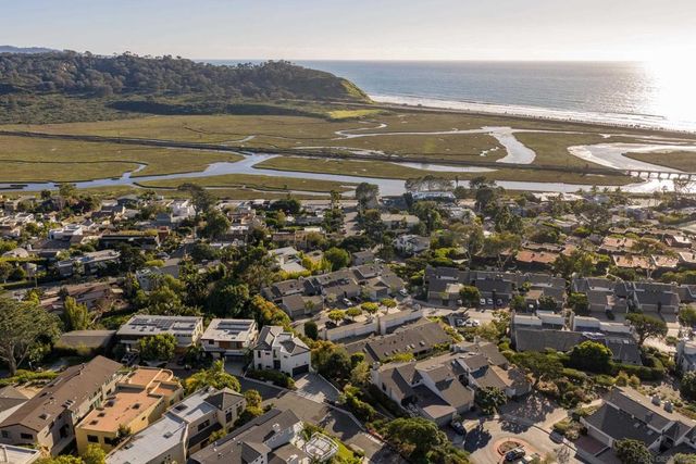 12994 Via Esperia, Del Mar, CA 92014