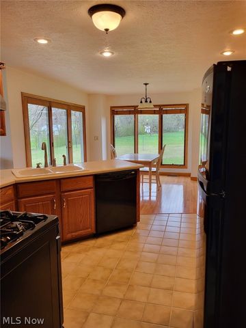 82 Sandbrook Circle, Washington, WV 26181