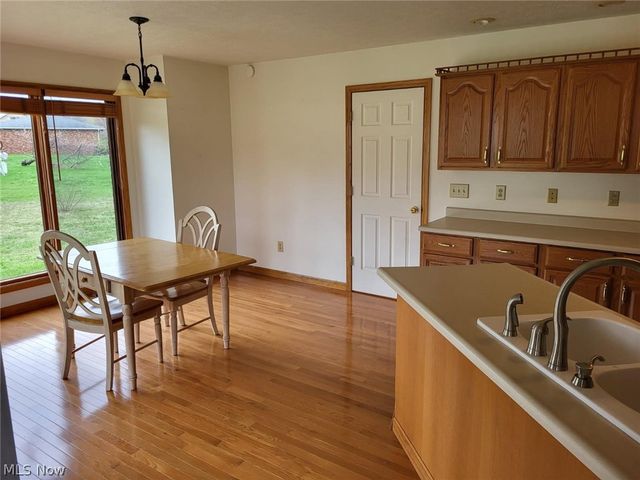 82 Sandbrook Circle, Washington, WV 26181