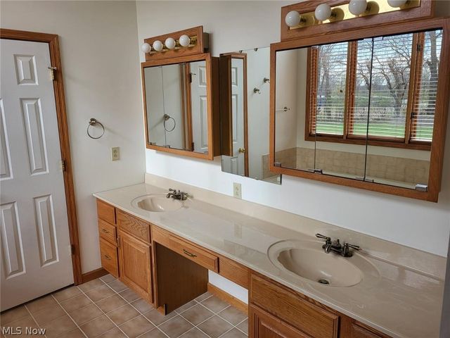 82 Sandbrook Circle, Washington, WV 26181