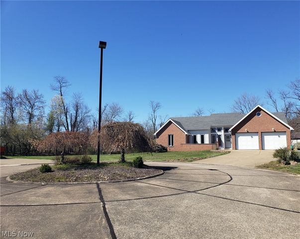 82 Sandbrook Circle, Washington, WV 26181