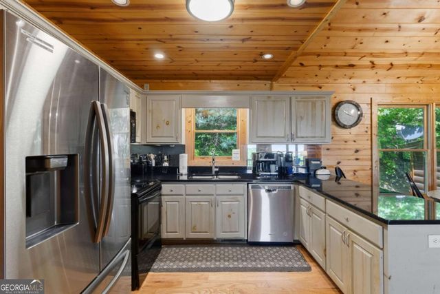 161 Huntington Way 8, Blue Ridge, GA 30513