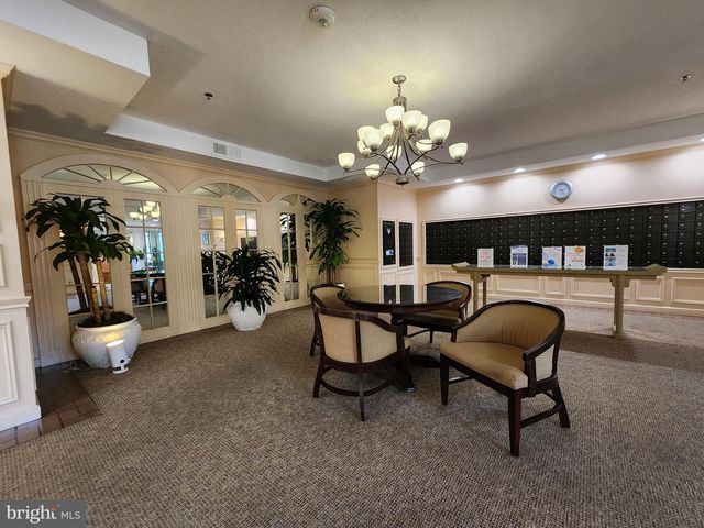 15100 INTERLACHEN DR #4-701, Silver Spring, MD 20906