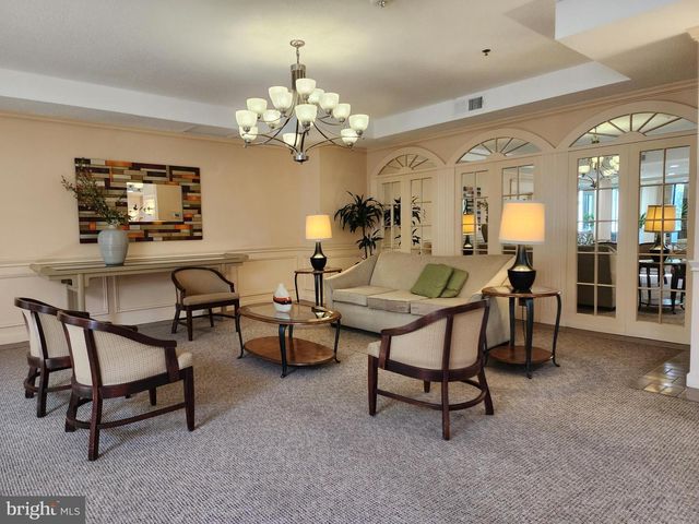 15100 INTERLACHEN DR #4-701, Silver Spring, MD 20906