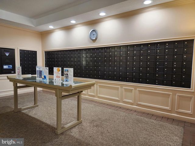 15100 INTERLACHEN DR #4-701, Silver Spring, MD 20906