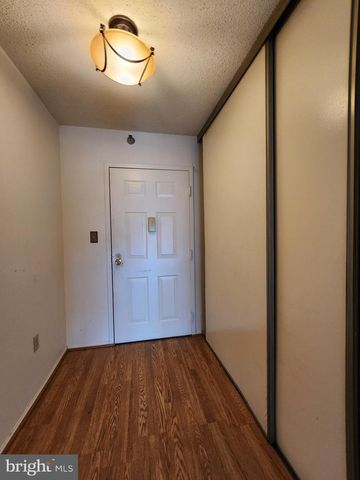 15100 INTERLACHEN DR #4-701, Silver Spring, MD 20906