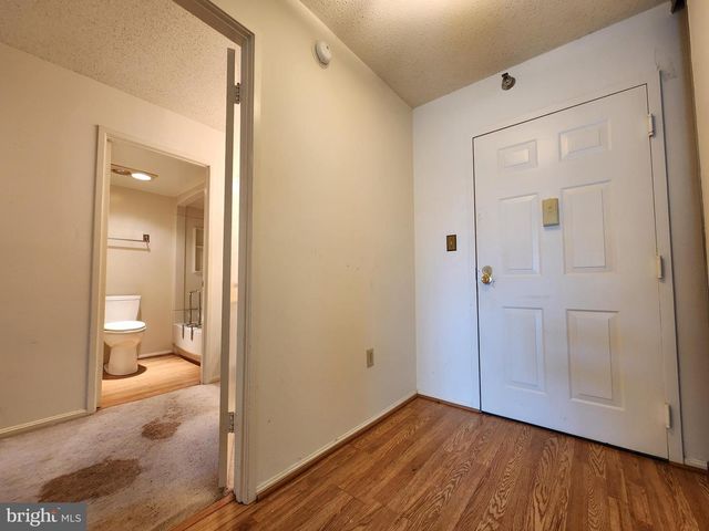 15100 INTERLACHEN DR #4-701, Silver Spring, MD 20906