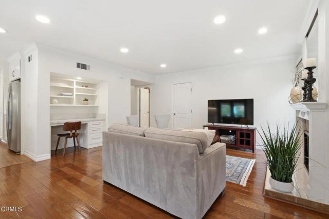 6075 Arabian Place, Camarillo, CA 93012