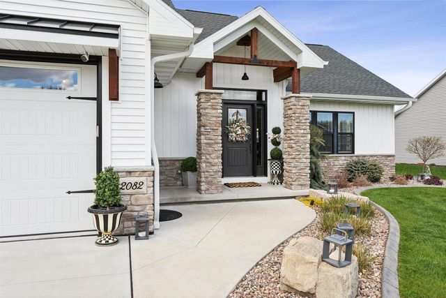 2082 FESCUE WAY, Green Bay, WI 54313