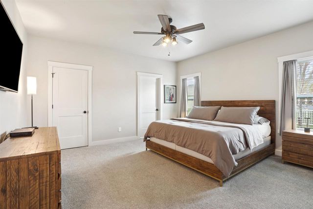 2082 FESCUE WAY, Green Bay, WI 54313