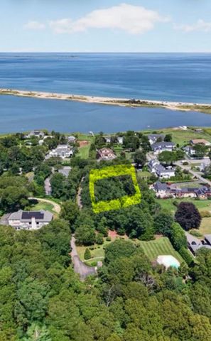75 Warren Ave, Plymouth, MA 02360