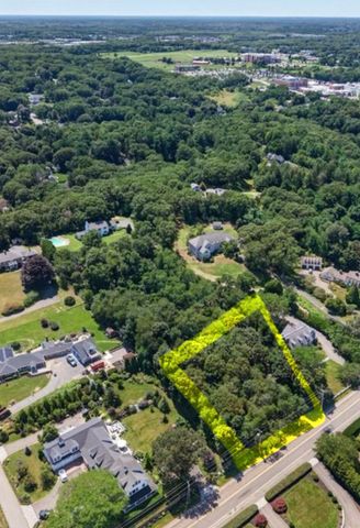 75 Warren Ave, Plymouth, MA 02360