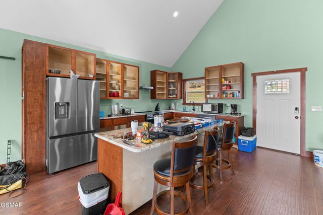 141 E Robert E Lee Drive, Newport, TN 37821